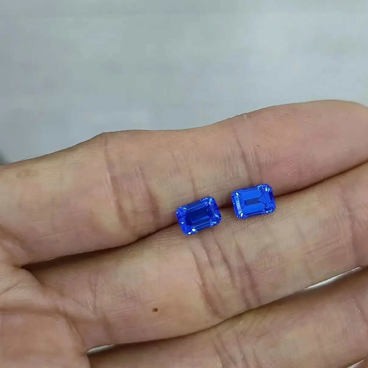 laboratory culture growth of blue cobalt aquamarine sapphire fire color