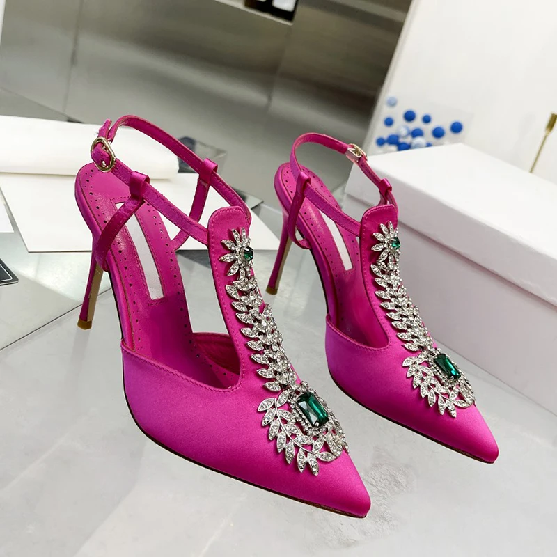 

2022 spring and summer European and American new women's high heels pointed toe crystal decorative sandals