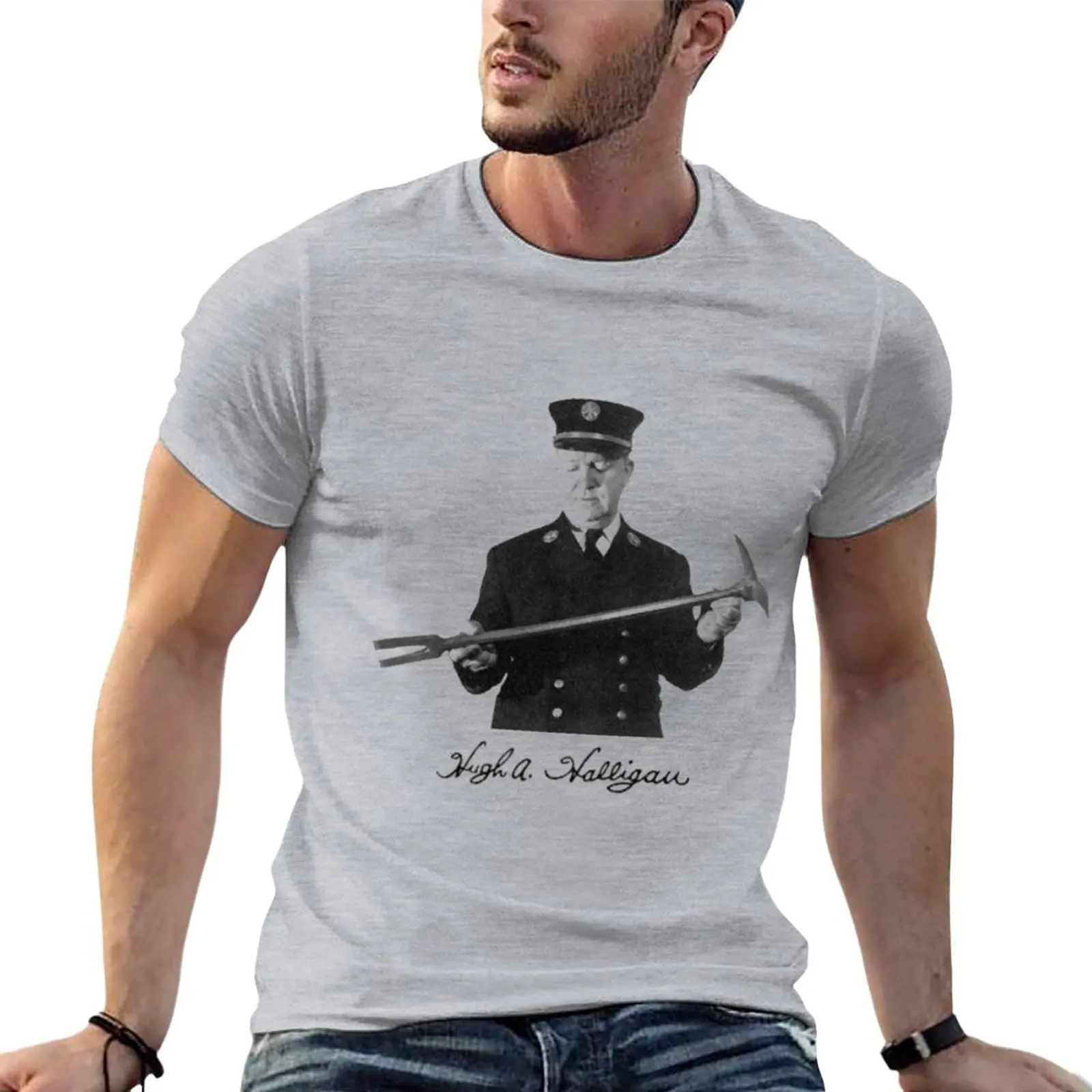 Ugh A. Halligan Signature And Photo T-Shirt Blanks Customizeds Mens Graphic T-Shirt Funny