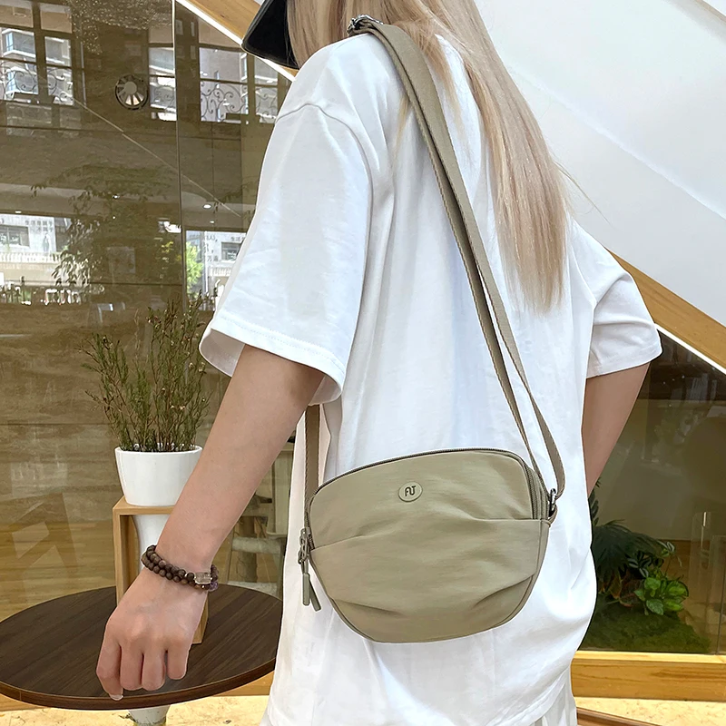 韓国[valluat]Ellin bag_2colors☆カジュアルバッグ ell Bag Nylon Canvas Crossbody Single oulder Casual Summer