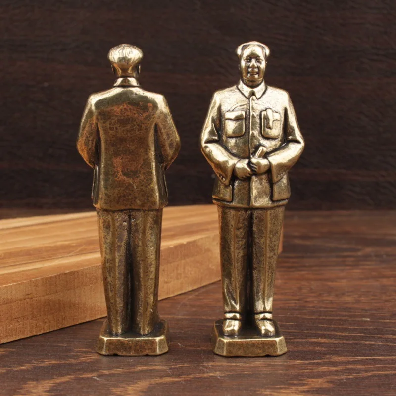 Bronze Chairman Mao Zedong Decorative Statue - Elegant Home and Office Accent Piece