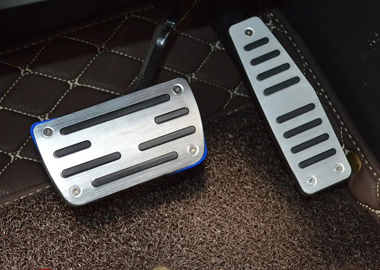 DEE Car Accessory Fuel Brake Foot Rest AT pedals Plate Non slip Accelerator pedal Pads Styling stickers For Chevrolet Captiva