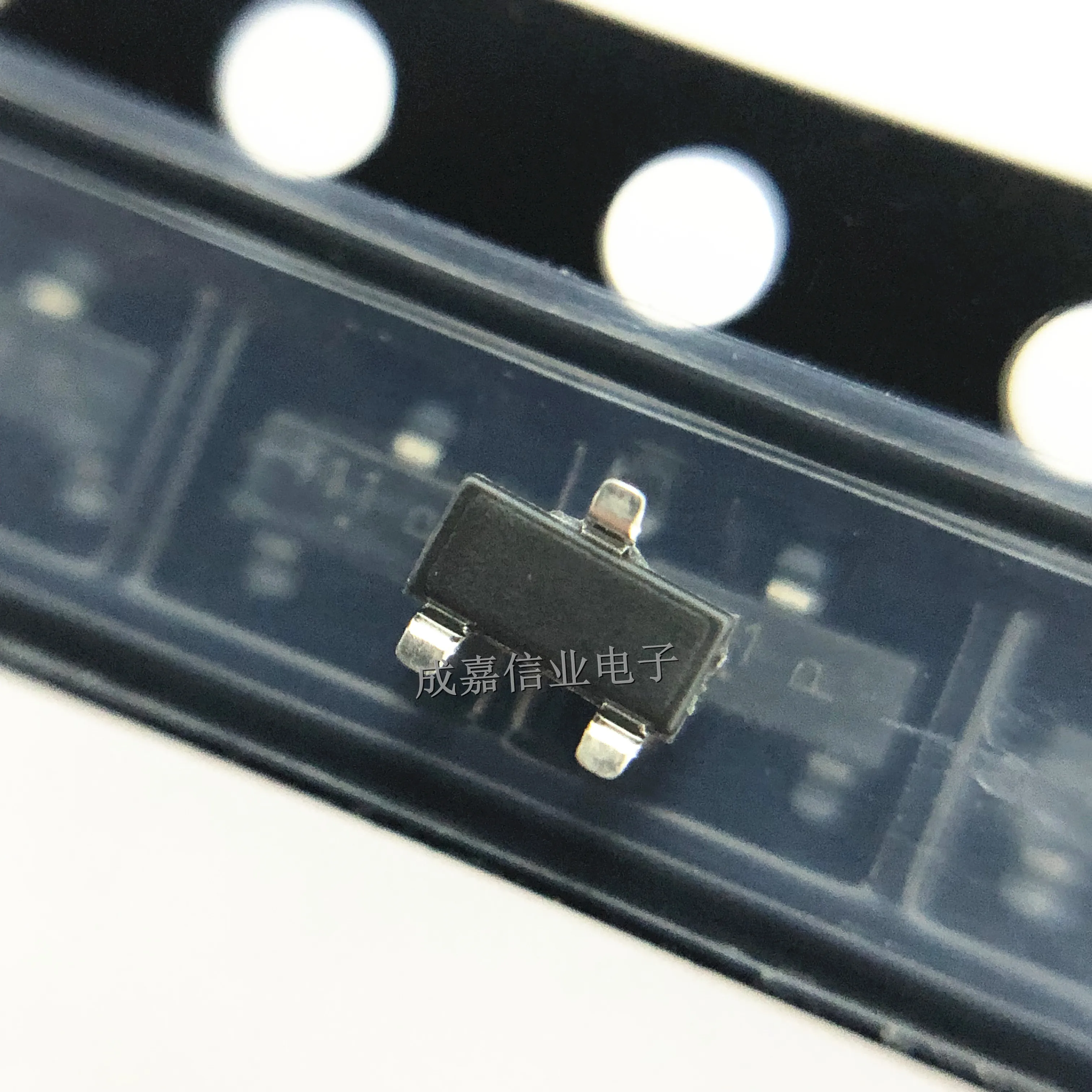 Рисунок 2 - BZX84B5V1LT1G SOT-23-3 маркировка;