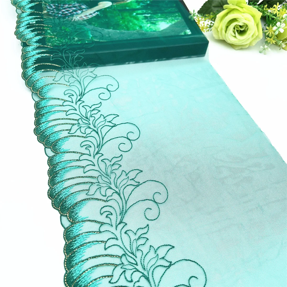 3y/lot Width 25cm Green Shiny Non-Elastic Embroidery Lace Trim Clothing Accessories Dress Sewing Applique Costume Lace Wedding 1