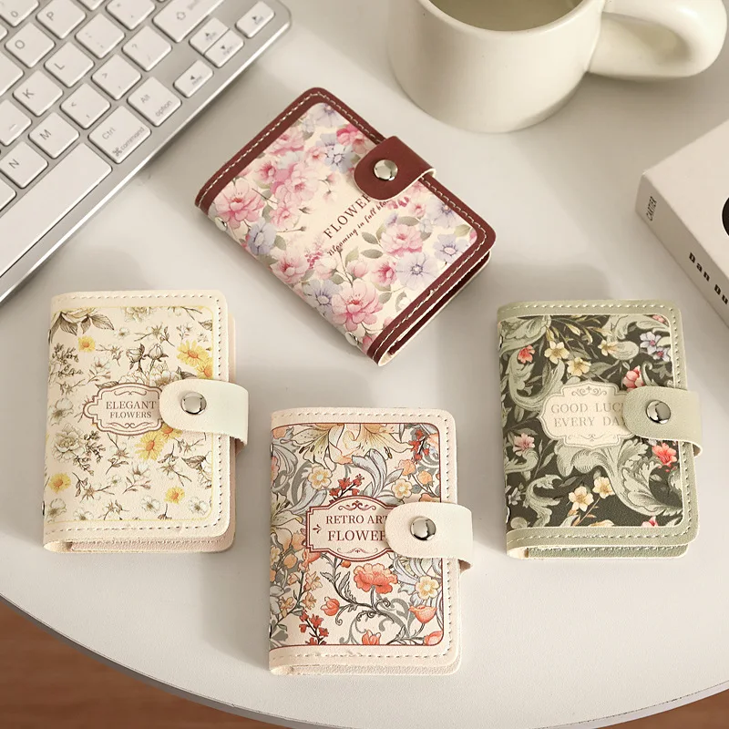 Floral Vintage-Style Women's Card Holder with Multi-Slot Design - Chic Synthetic Leather