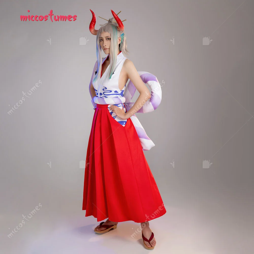 Damen Yamato Cosplay Kostüm Set mit Weste, Hose und Kopfschmuck 11