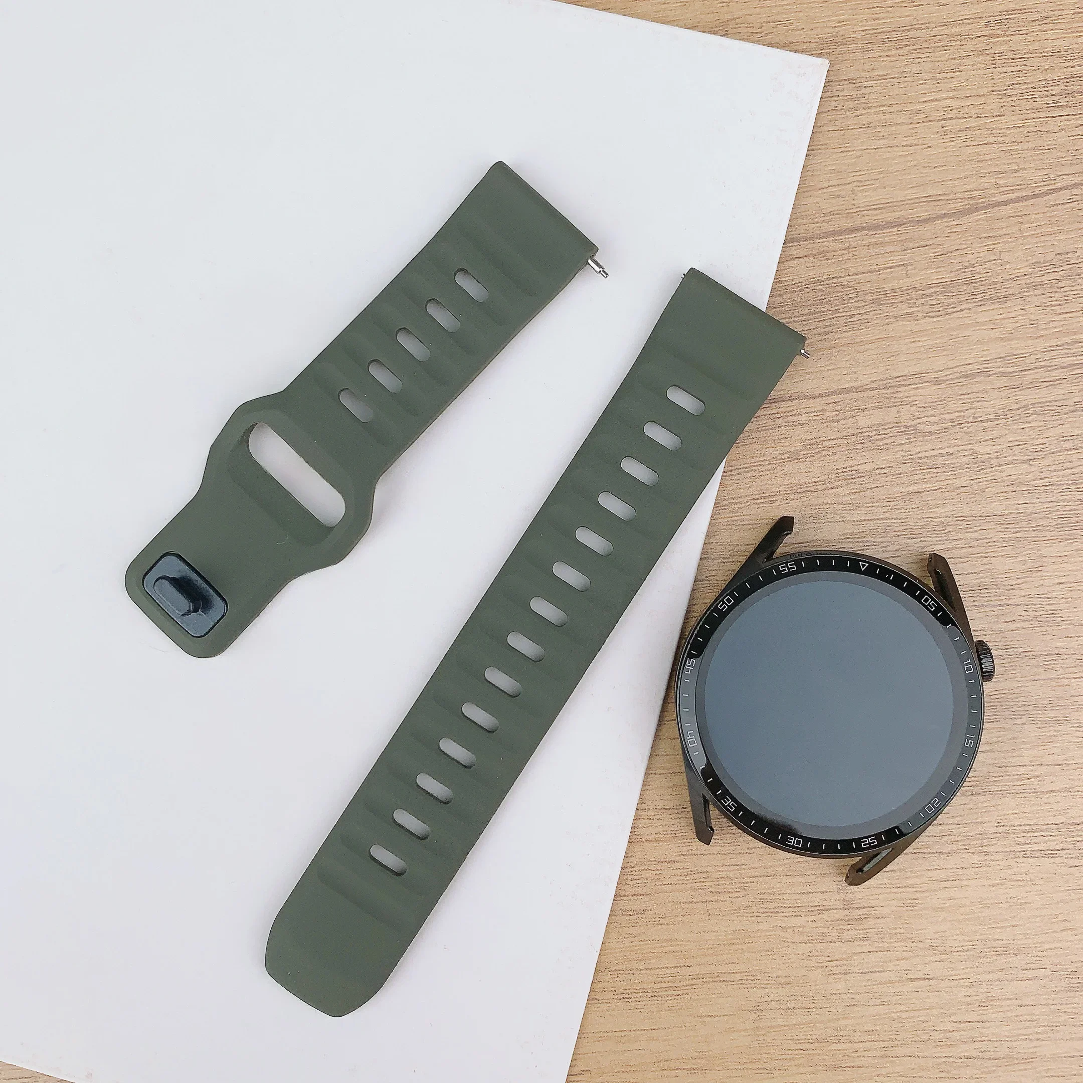 Versatile 22mm Silicone Smartwatch Strap - Premium Watchband Bracelet
