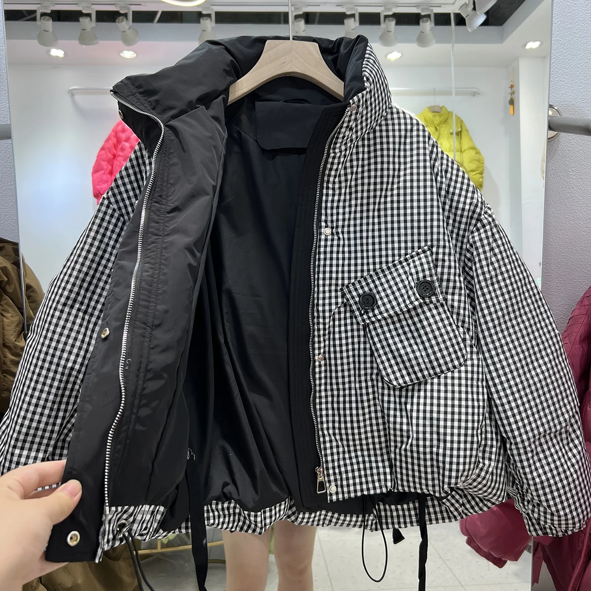 New Women\'s Short Down Jacket Fashion Black White Plaid Korean Version Diagonal Pockets loose Stand Collar White Duck Down Jacke