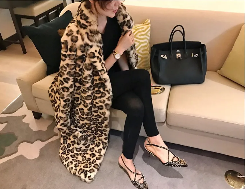 

Classic new leopard print imitation fur coat knee length coat female kendou ins same Plush coat