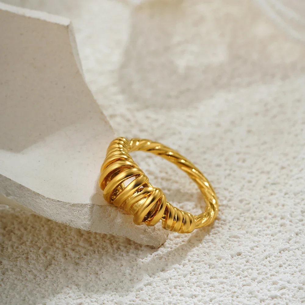 2025 Stainless Steel PVD Hollow Multilayer Metal Dome Chunky Rings for Women Polished 18K Gold Plated Waterproof Jewelry Bijoux