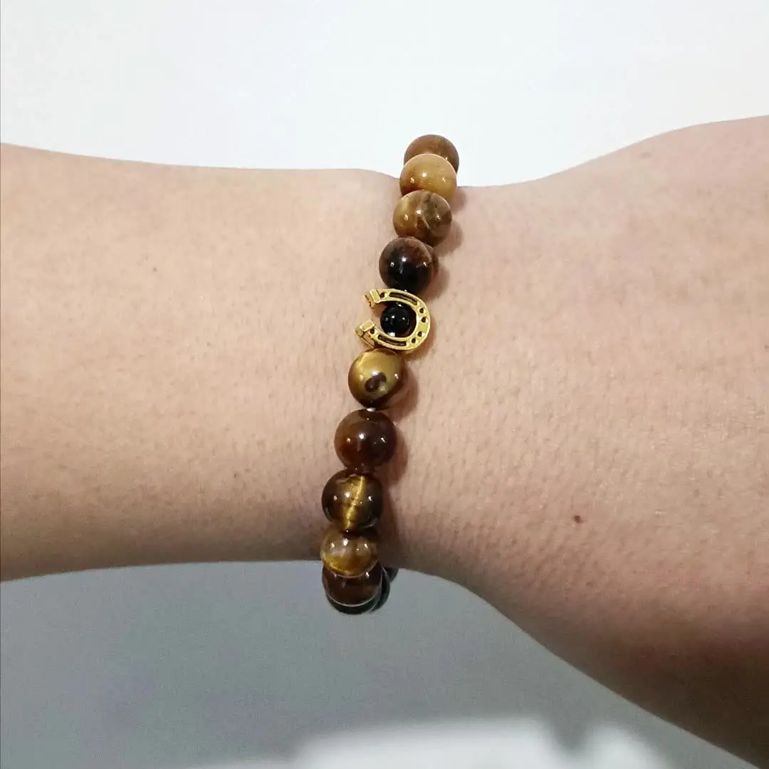 Braccialetto Di Perline Con Accessorio A Forma Di Ferro Di Cavallo In Metallo E Pietra Naturale Olivenorma