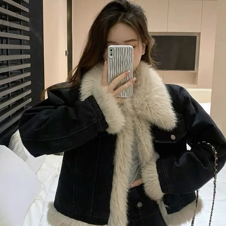 

Fall and Winter Women Thickened Denim Jacket Fashion Streetware Trend Plush Collar Splicing Denim Cotton Coat Outerwear Y2k Tops