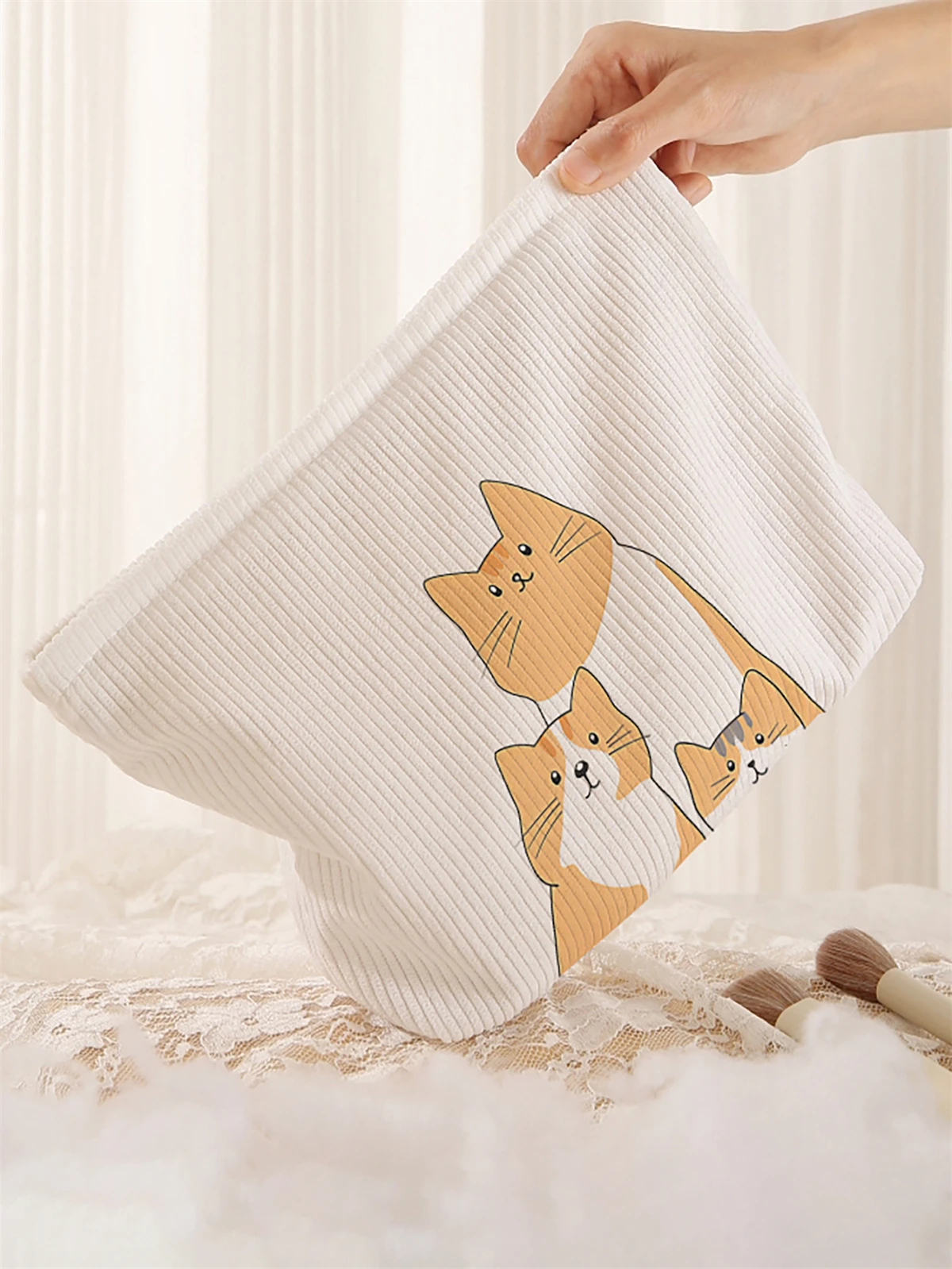 Cat pattern printed corduroy makeup bag, lightweight zipper makeup storage box, multifunctional bag with lining