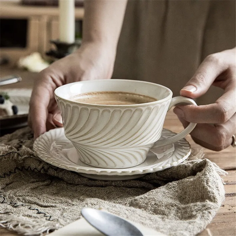 

Japanese Ceramic Coffee Cups and Saucers Retro Style Upscale Afternoon Cups with Saucers Coffee Lattes Breakfast Milk Cups.