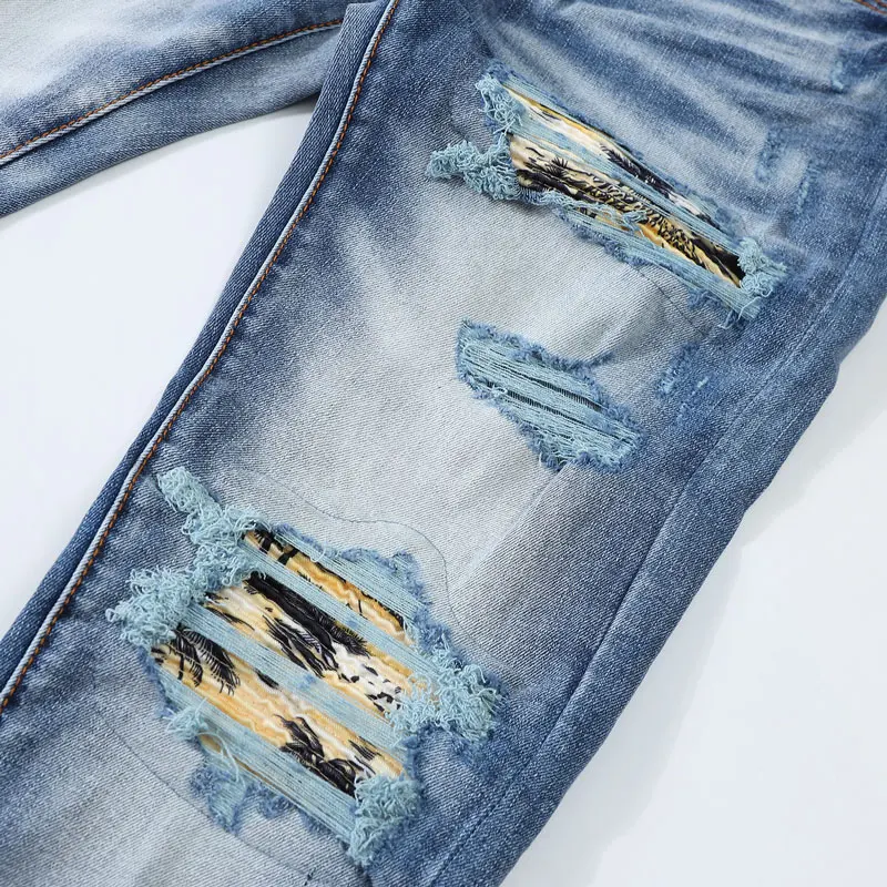 Рисунок 4 - Джинсы мужские Стрейчевые в стиле ретро