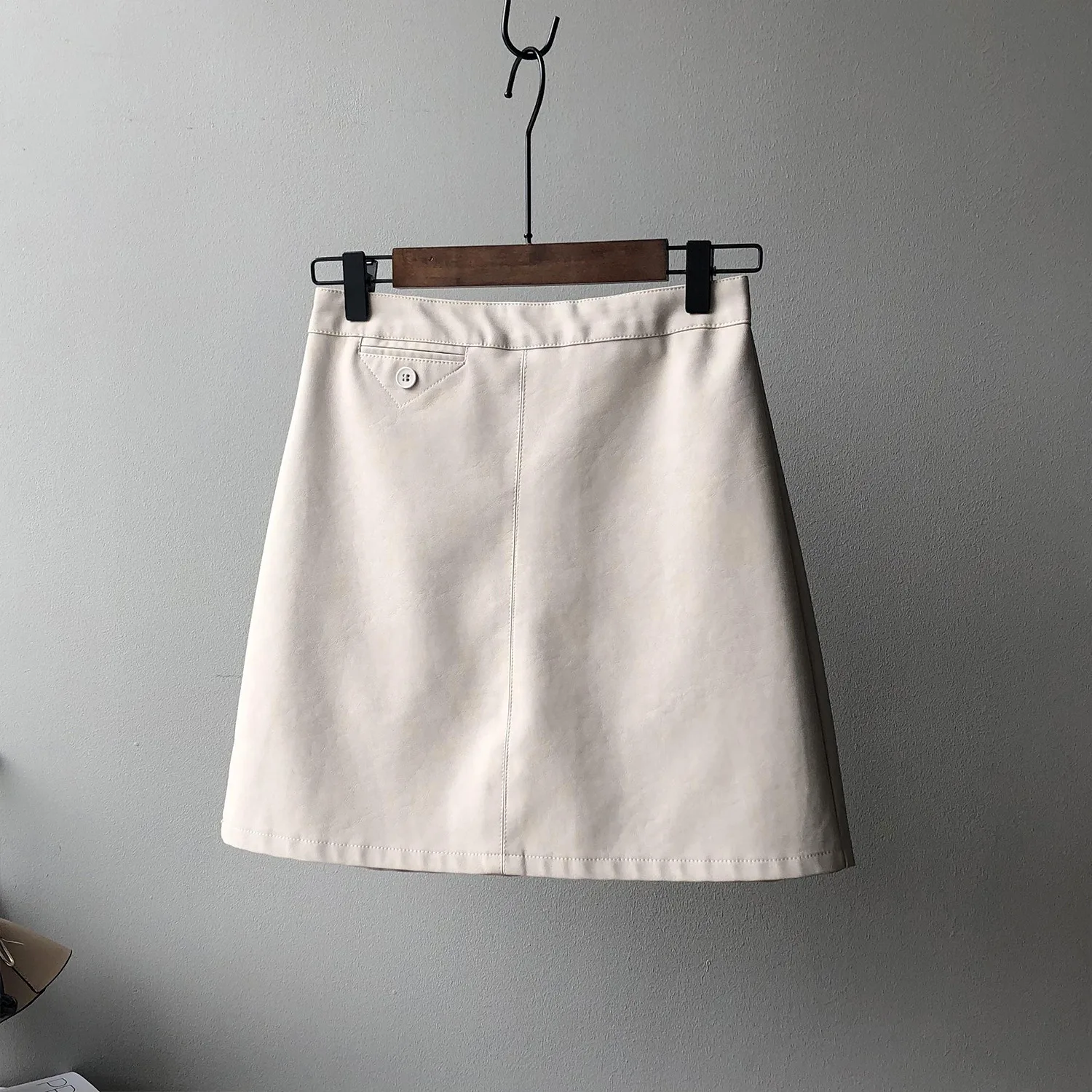 Matte PU leather short skirt for women 2022 Spring New Korean high waist show thin temperament short skirt white tennis skirt Skirts