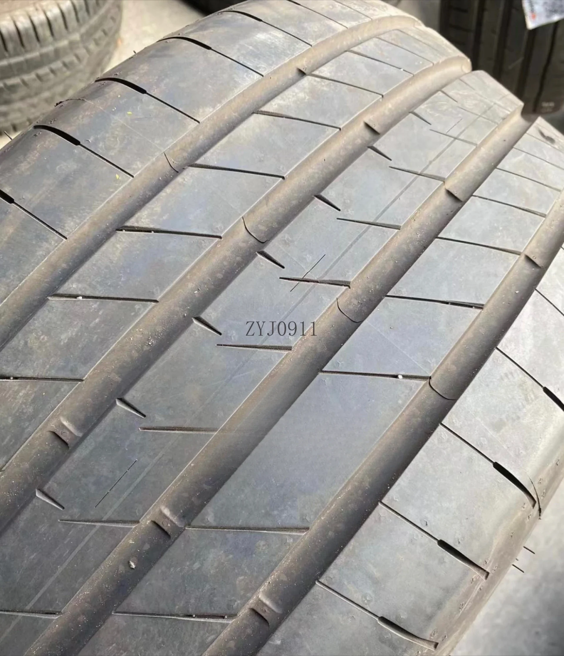 *Tire 255 45R19 104V E Sharp ride silent cotton for MODEL YA8