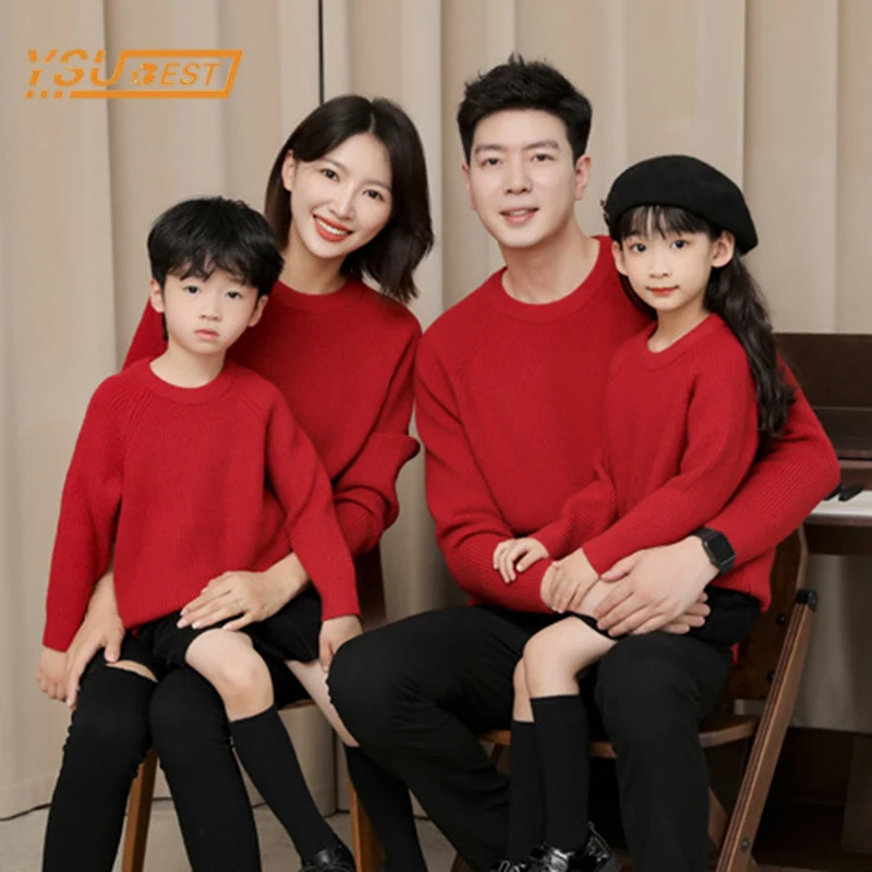 thumbnail image 2 of Suéteres navideños Conjuntos familiares a juego Look familiar Madre, hijo, hija Ropa para mamá y papá Ropa familiar roja de Año Nuevo, 2 of 5