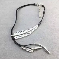 2024 Selling Exquisite High Quality UNO DE 50 Fashion Classic 925 Necklace Jewelry Romantic Holiday Gift 2