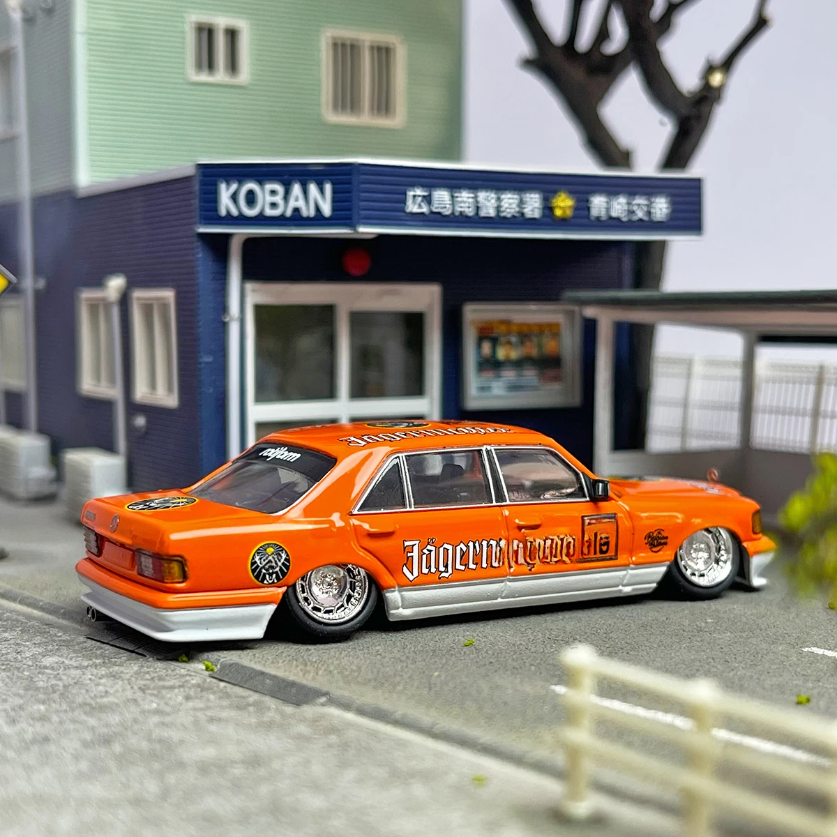 

Модель автомобиля под давлением Master 1:64 W126 560SEL S Class