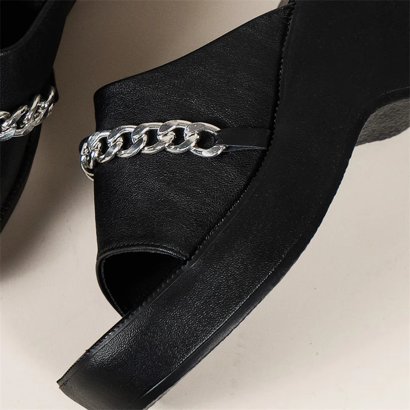 Women Shoes 2023 New Spring Autumn Open Toe Sandals Casual Beach Slides Designer Slippers Chain Flip Flops