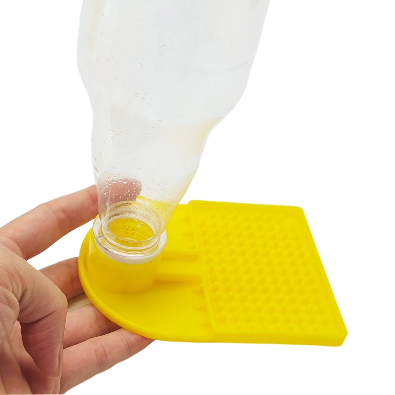 2 types Beekeeping Bee Feeder Honey Bee Drinking Water Feeding Watering Bees Tools Supplies Feeding Plastic bee Drinker Tool 4