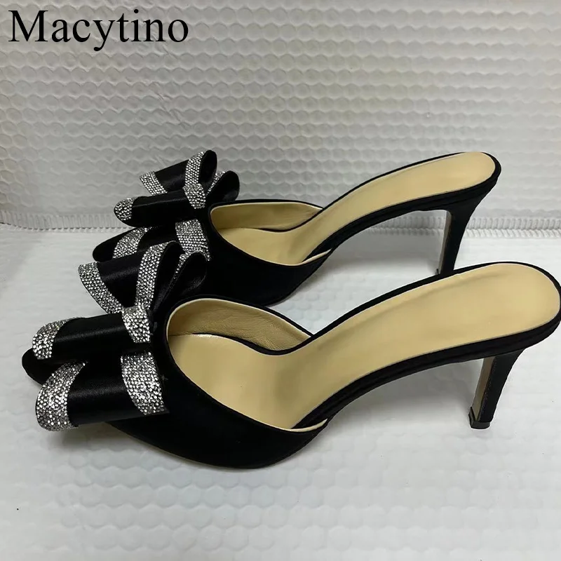 

2024 Summer New Bow Diamond Sexy Sandals Women's Pointy Baotou Open Toe Fashion High Heels Slippers