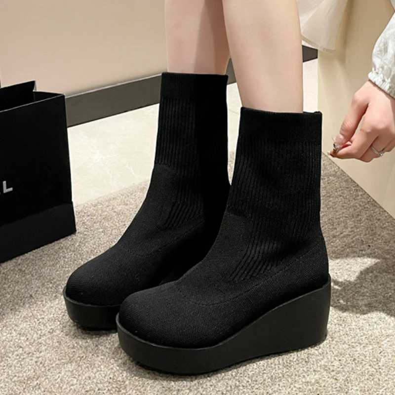

Женская обувь 2023 модные женские сапоги с рукавом осень круглый носок однотонные короткие ботинки на танкетке стрейч Zapatillas De Mujer