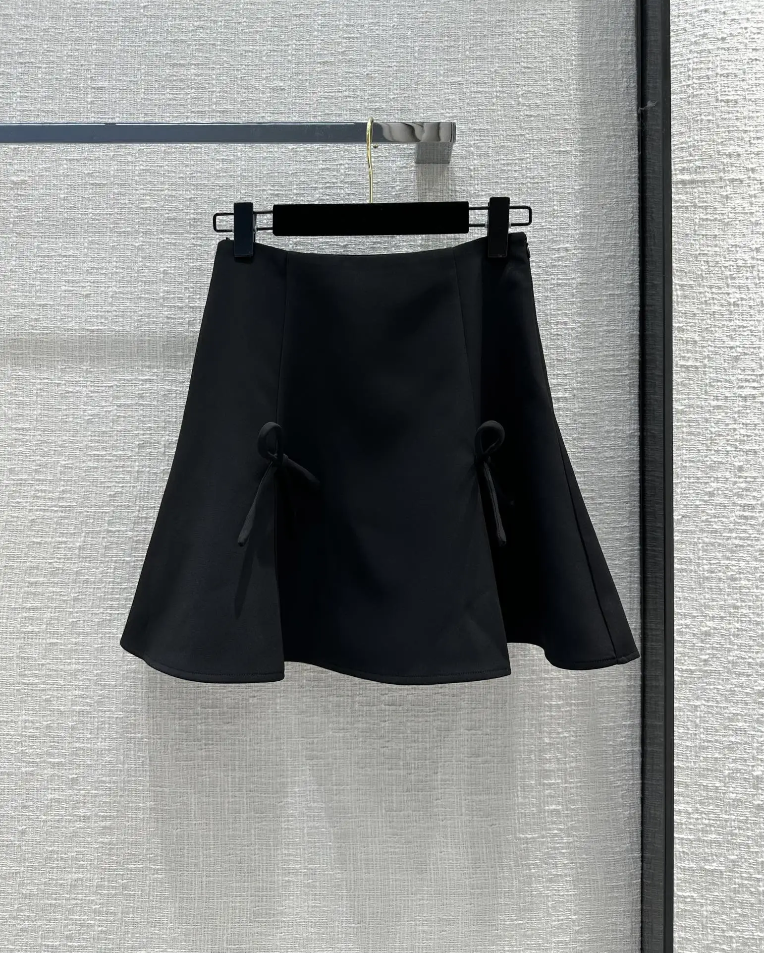 

2023 High-waisted half-skirt upper body sweet and elegant matching everything slimming