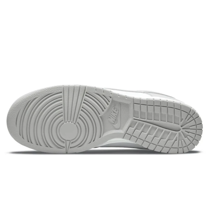 skateboarding shoes Nike Dunk Low men women classic unisex sneakers gray white