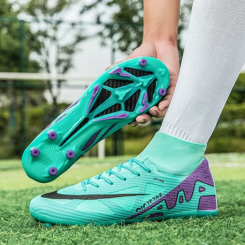 Description Picture 4 of itemNew Men's Football Boots Ultralight Non-Slip Sport Indoor Soccer Shoes Non Slip Fg Turf Futsal Comfortable Grass Adult Cleats