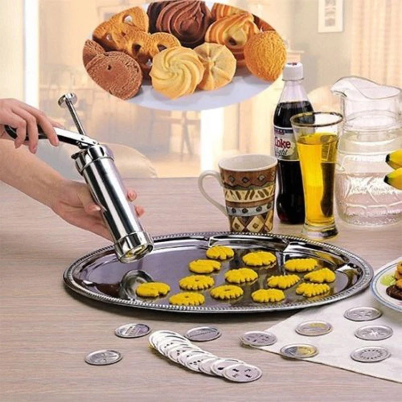 Cookie Press Cookie Press Gun Kit DIY Biscuit Maker and Churro Maker with 20 Decorative Stencil Discs and 4 Icing Tips 1set