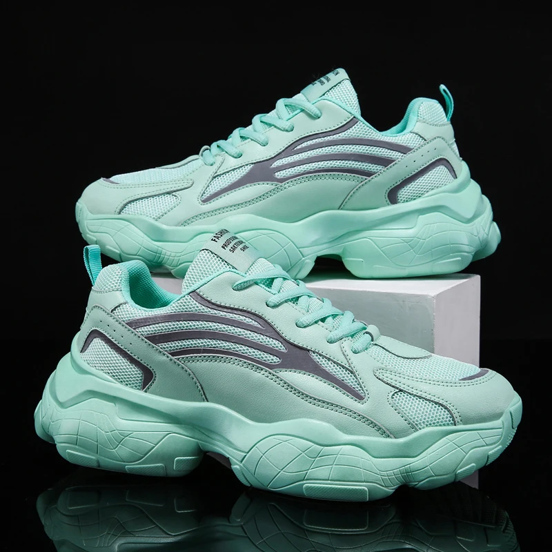 

Men Sports Shoes Ultralight Fashionable Sneakers Couples Outdoor Walking Footwear Comfoetable Versatile Sneakers
