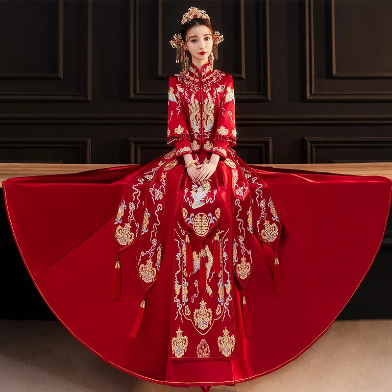 

Chinese Traditional Wedding Bridal Stylish Long Cheongsam Dress Elegant Bride Dragon Phoenix Vintage китайская одежда