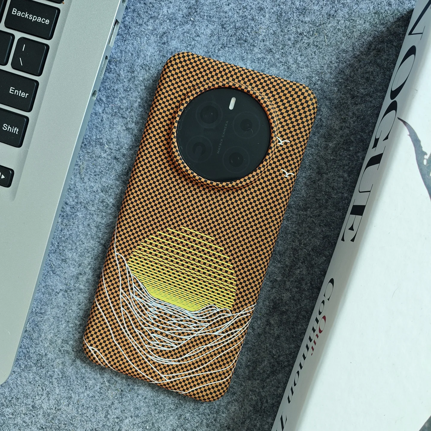 Carbon Fibre Texture Slim Protective Bumper Case with Moonset Design
