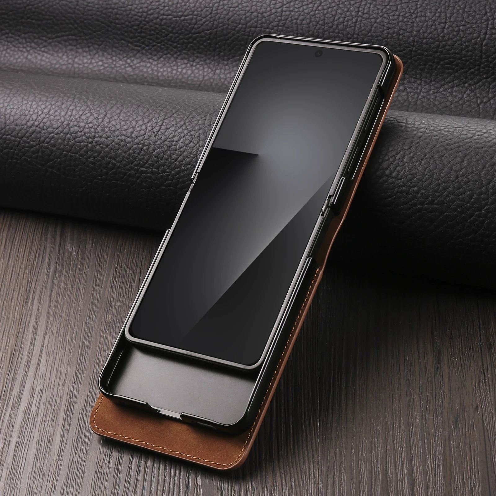 Vintage-Style Luxury Leather Flip Phone Case with Wallet and Magnetic Closure