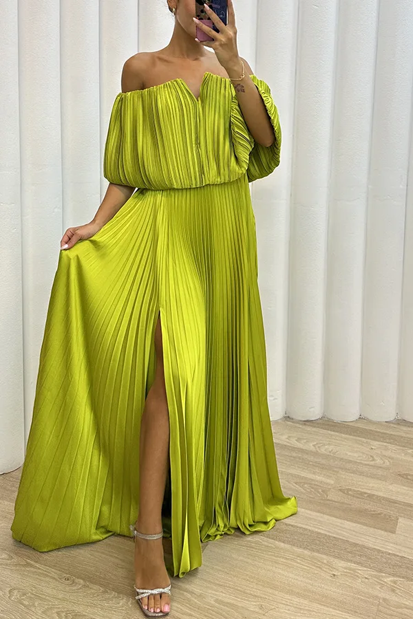 

Elegant and Sexy: Accordion Pleated One-Shoulder Slit Formal Dress for Women - Autumn/Winter Style