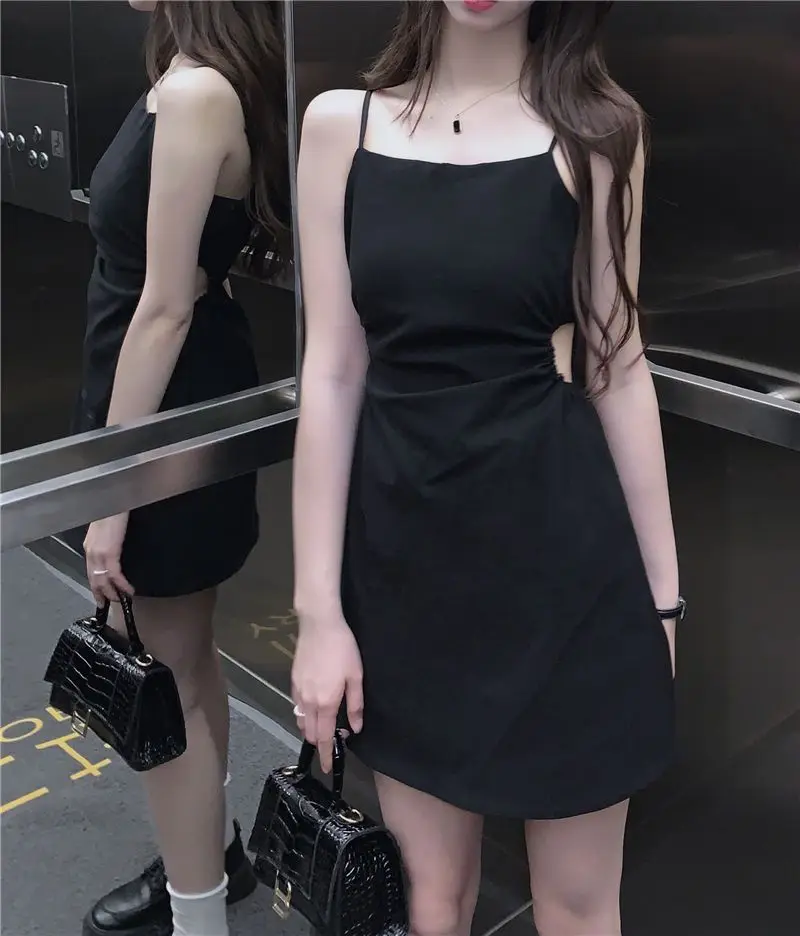 ドレス 黒 ブラック ミニ ノースリーブ ストラップ セクシー レディース Amazon.co.jp: ワンピース ノースリーブ ミニ M 黒 ストラップ