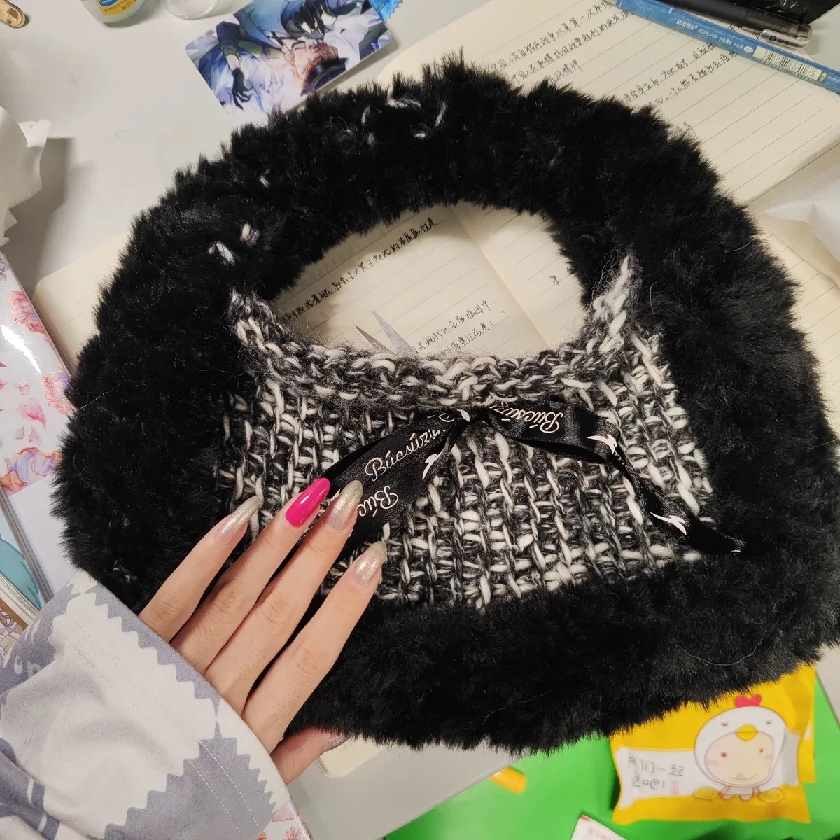 1Skin 50 Grams Solid color Faux Fur Yarns 100% Polyester Soft Knitting and Crochet Handmade Scarf Accessories 3