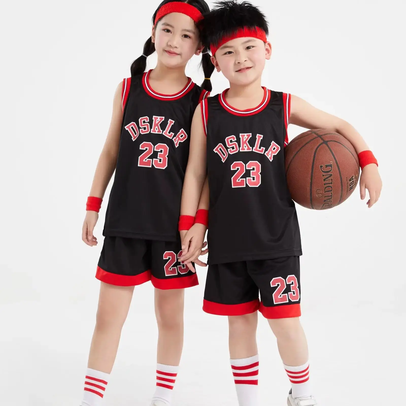 Kids Sports Suit 24/25 Children's clothing suit boy girl Fans Basketball Jerseys Bull 23 game team uniform training Vest and shorts