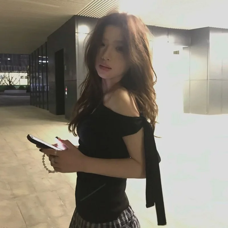 Black top (high quality version)