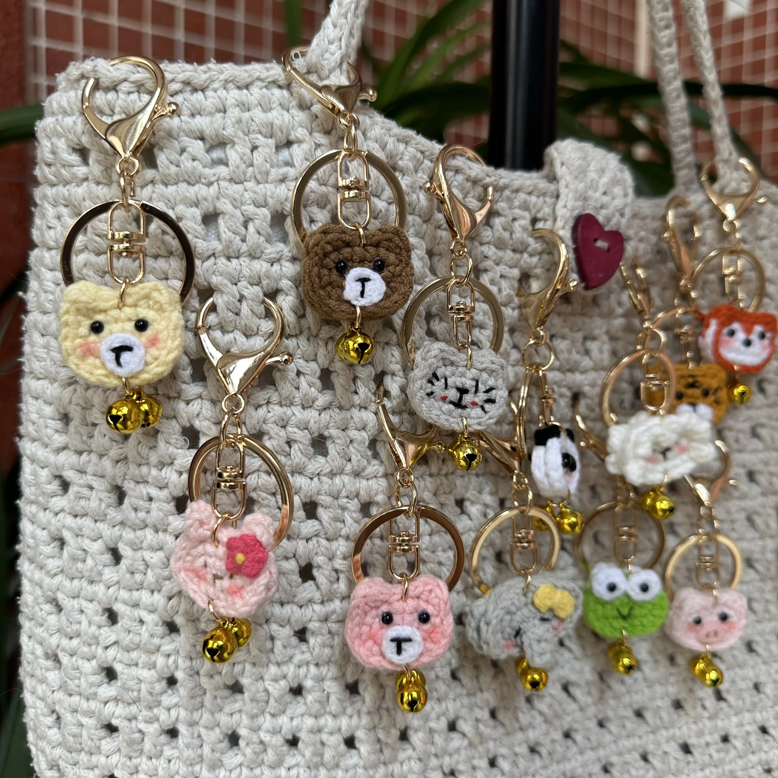 2.5cm 크로셰 작은 종 미니 동물 키체인 재미있는 수제 창의적인 선물 장식 DIY 크로셰 키트 실 포함 생일 장