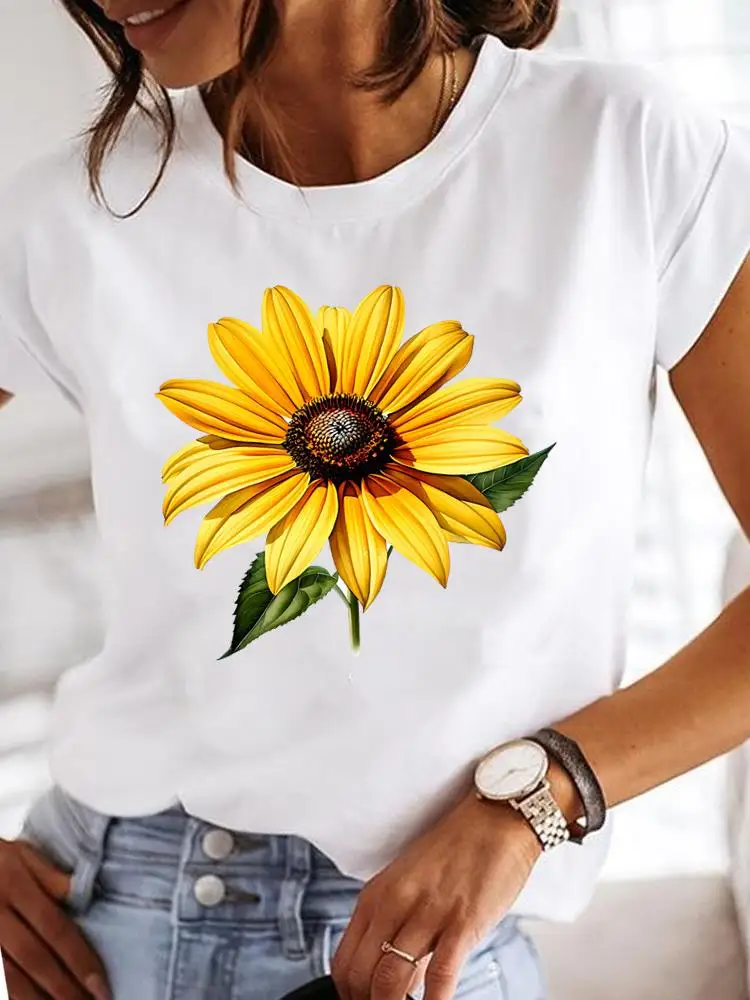 Clothes T Female Clothing For Women Graphic Tee Fashion Lady Sweet Flower 90s Casual Top O-neck Short Sleeve Print T-shirts
