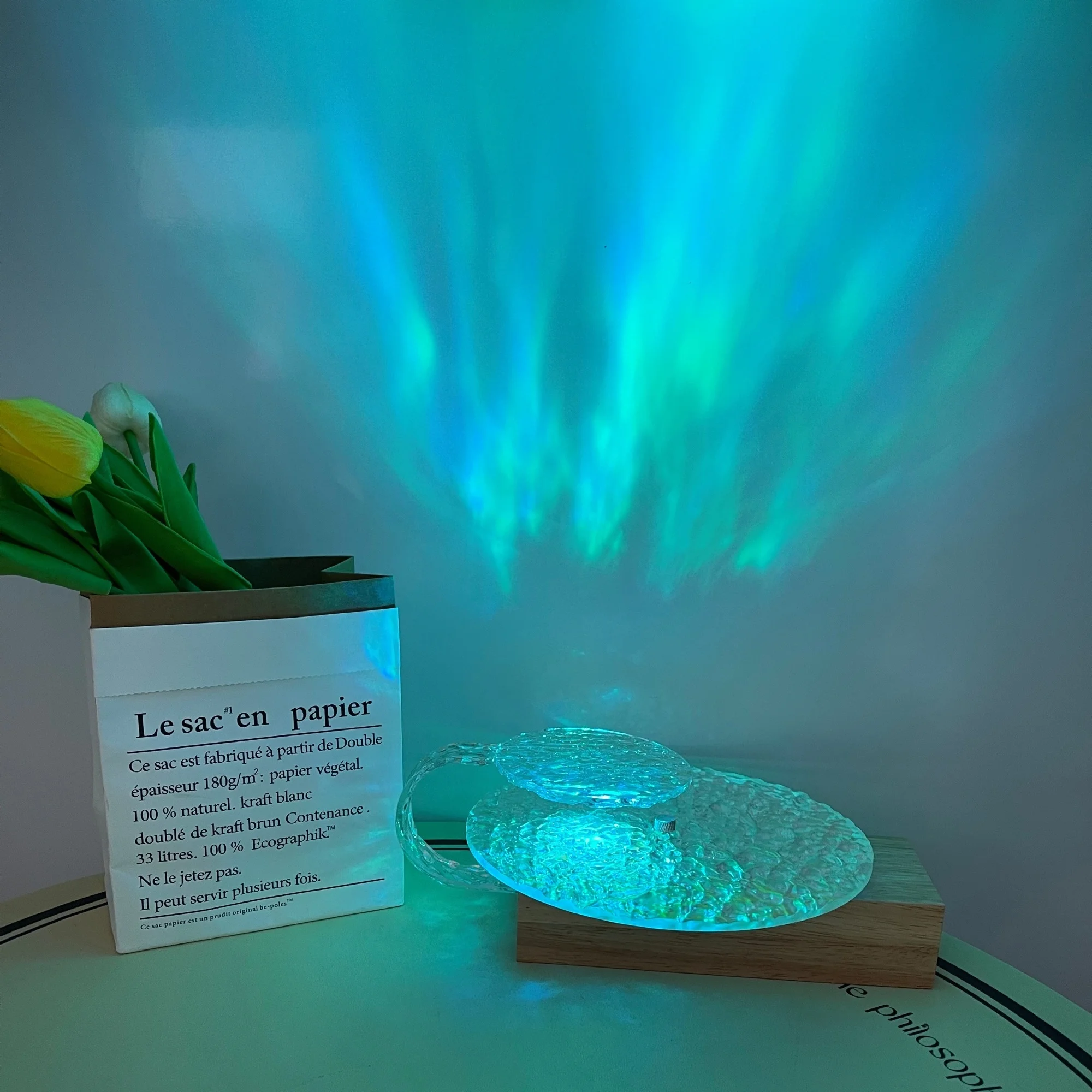 

1pc Rechargeable Rotating Ocean Wave Projection Lamp, RGB Changing RGB Night Light Touch Lamp, Romantic Ambient Lighti