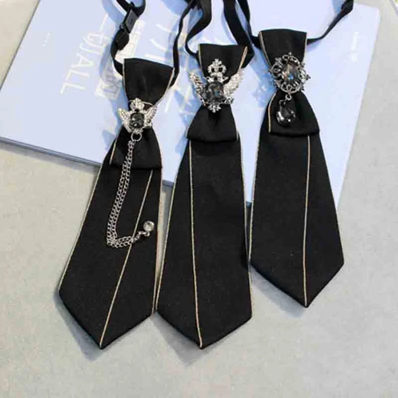

Men Vintage Adjustable Necktie Gothic for Rhinestone Metal Chain Bow Tie Pre-Tied Luxury Wedding Decorative Jewelry Bowt