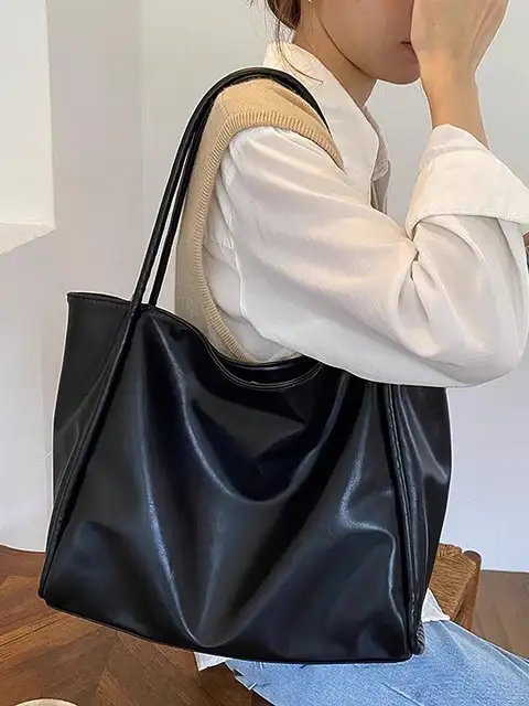 2024 new soft leather large capacity tote bag with a niche design for handheld use, single shoulder underarm bag for class and c 3