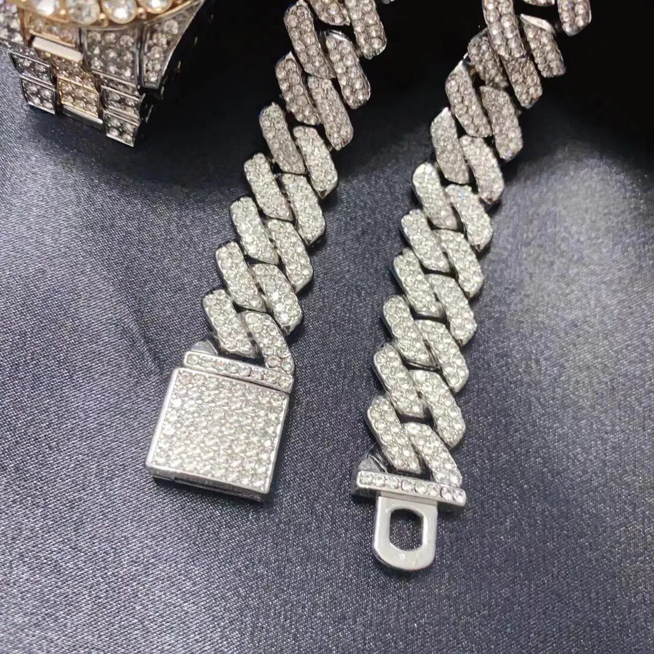 3PCS Calendario Hip Hop da donna da uomo Quadrante rosso Orologio Collana Bracciale Set di gioielli Bling Oro Sier Diamond Uomo Catena cubana_voghion.com