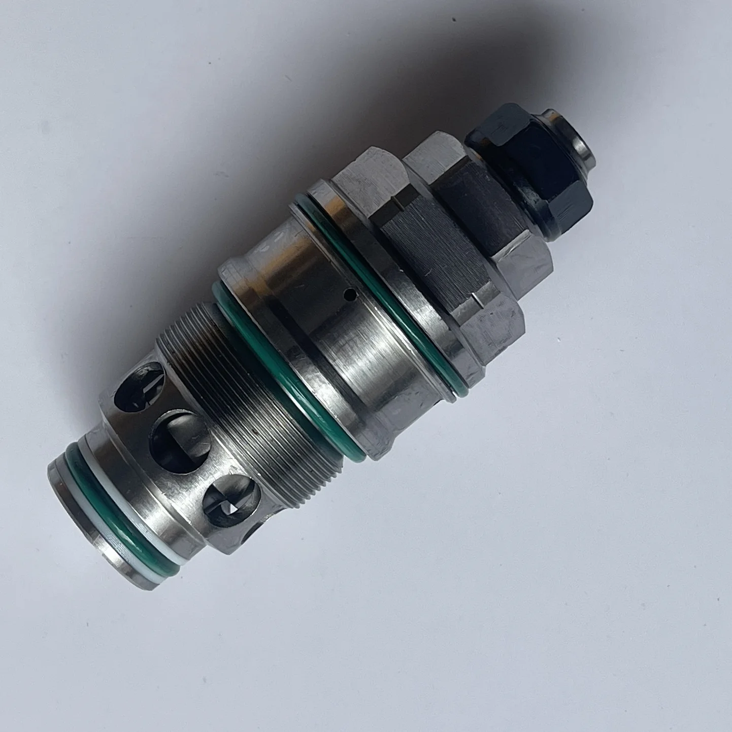 Excavator Valve ZGAR00333 for Hyundai R140W7 R200W7 HCE RELIEF VALVE