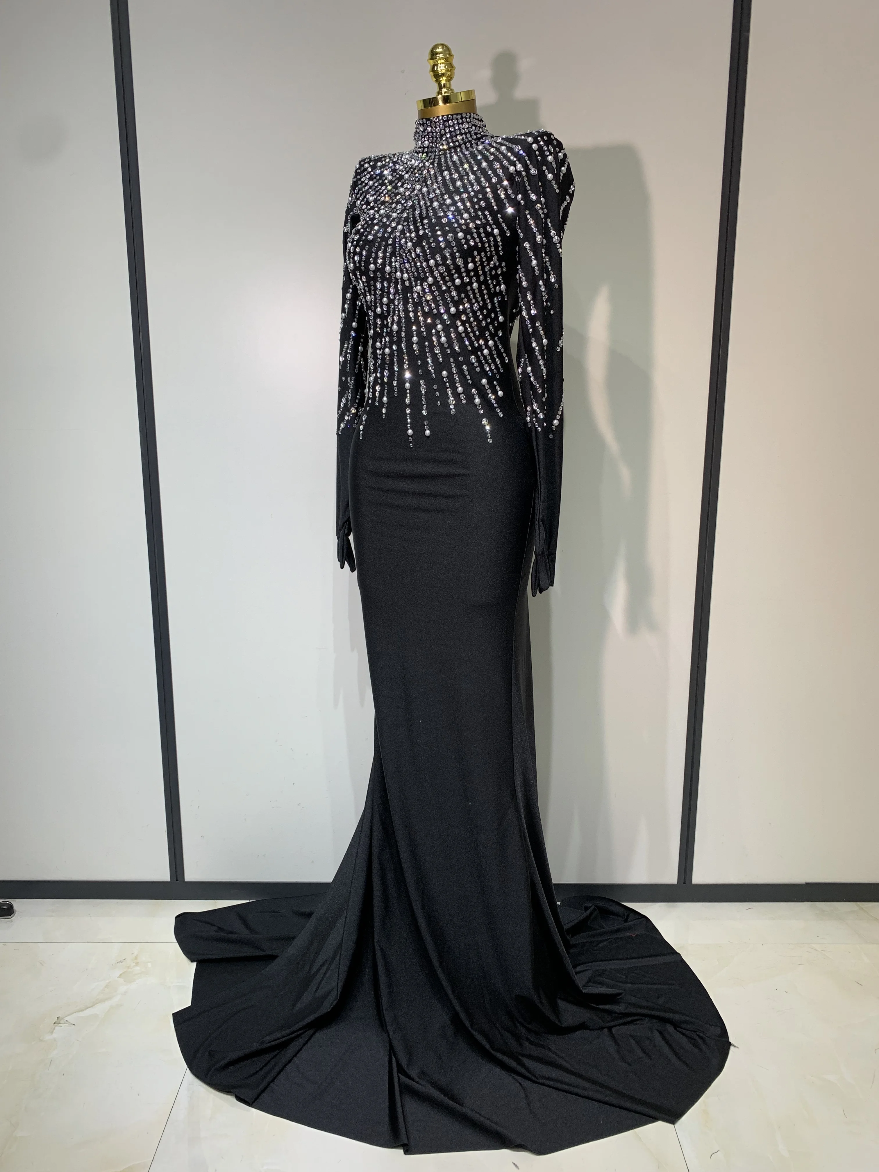 Women Sexy Long Sleeve Luxury Diamonds Maxi Long Bodycon Dresses Celebrity Elegant Red Carpet Show Evening Party Birthday Dress