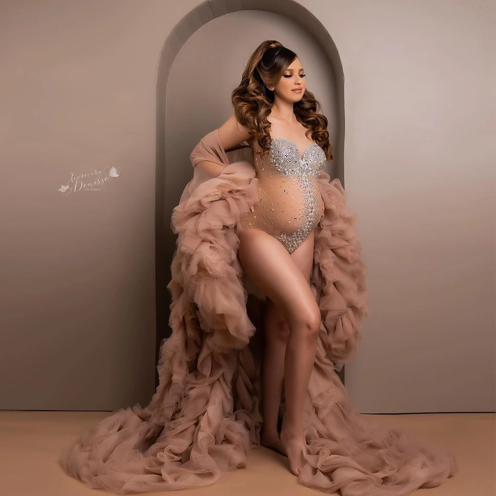 Рисунок 3 - Женское боди с V-образным вырезом